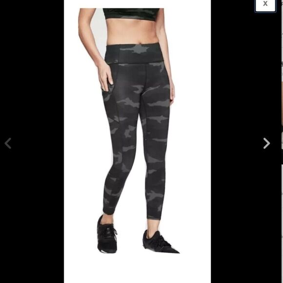 Athleta Pants - Athleta Camo Contender 7/8 TIght Leggings Style 405480 black size Small